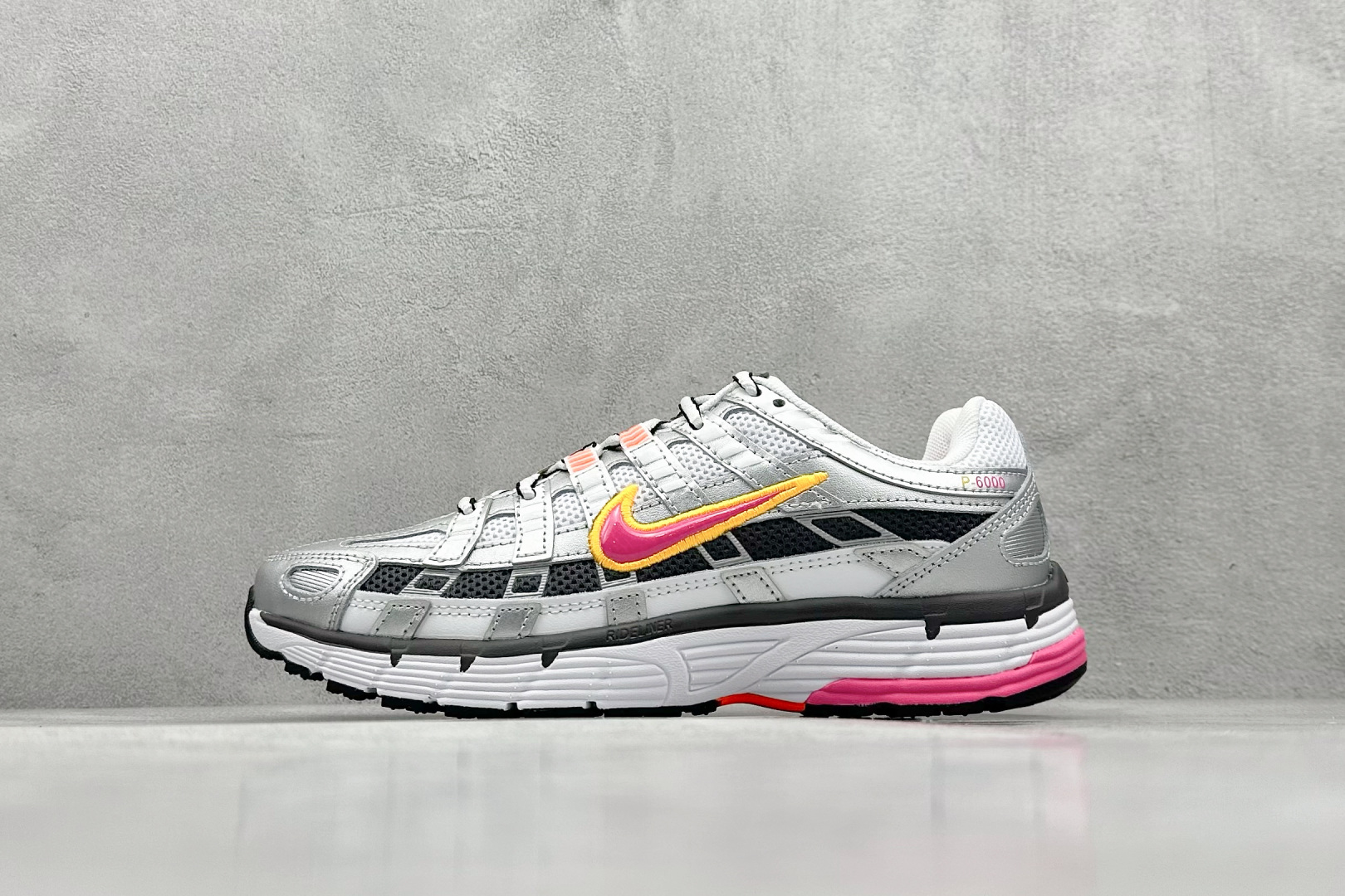 NIKE runner 123